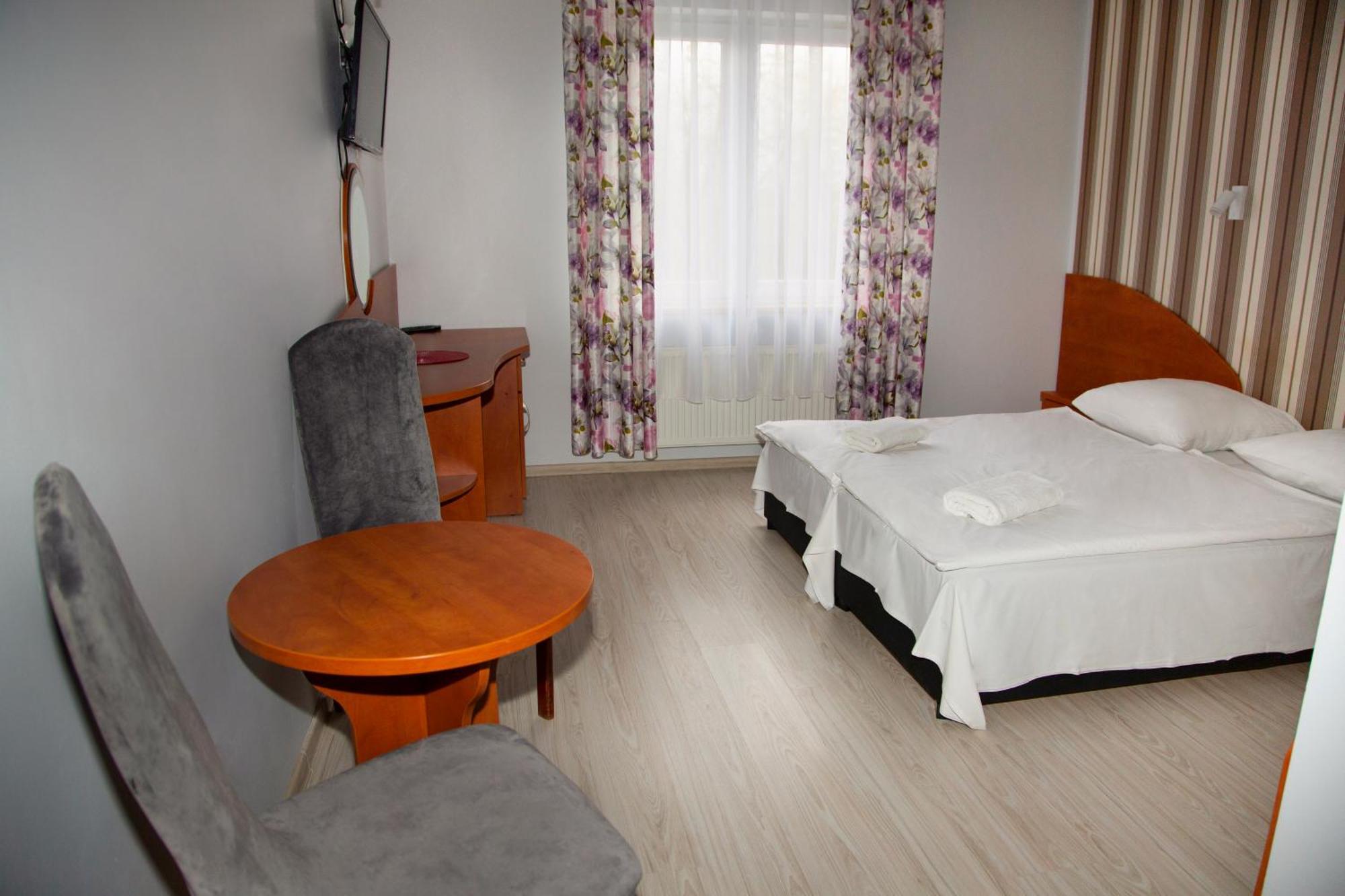 Motel Paradise Torzym Eksteriør billede