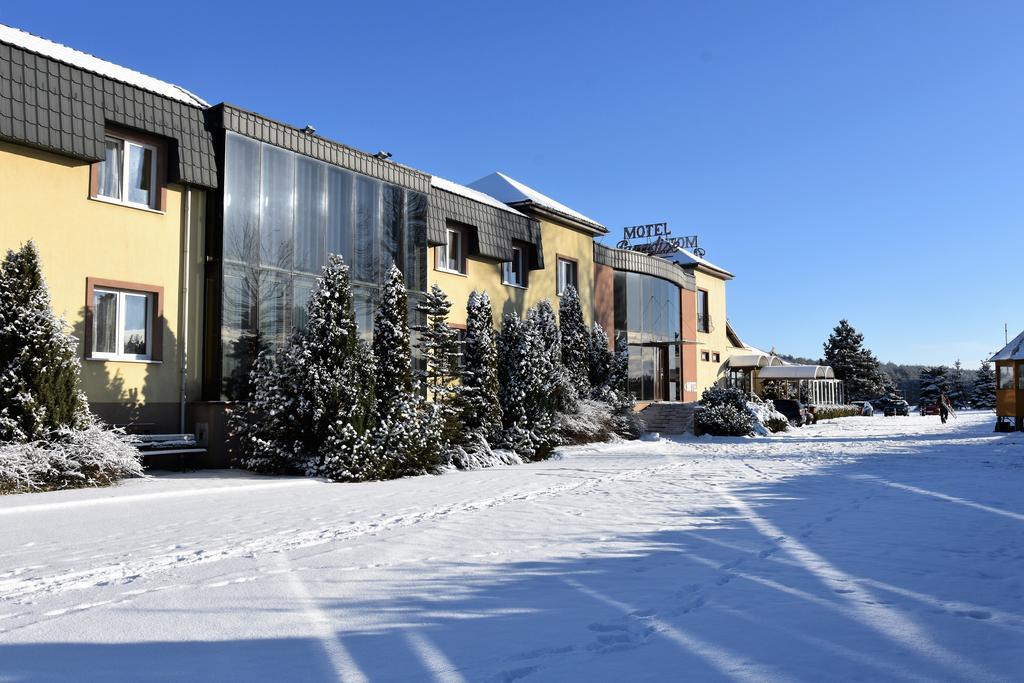 Motel Paradise Torzym Eksteriør billede